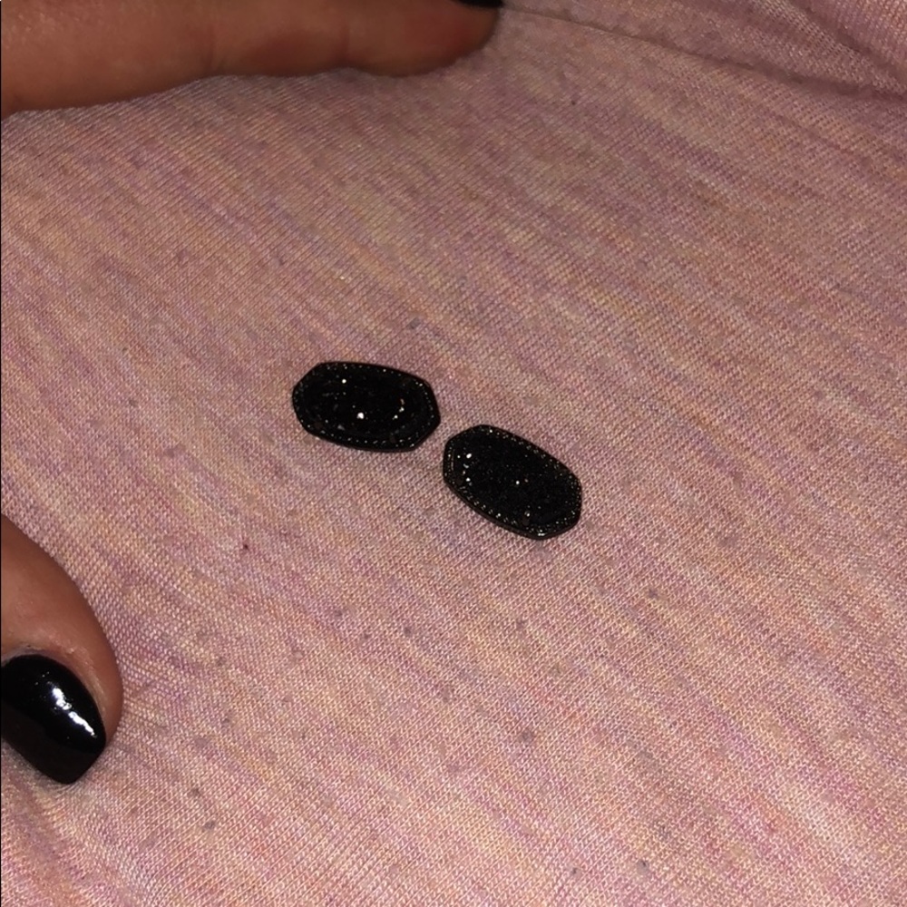 Kendra Scott earrings *DAMAGED*